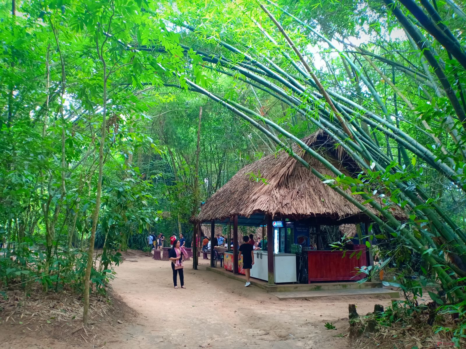 CU CHI TUNNELS & MEKONG DELTA FULL DAY 