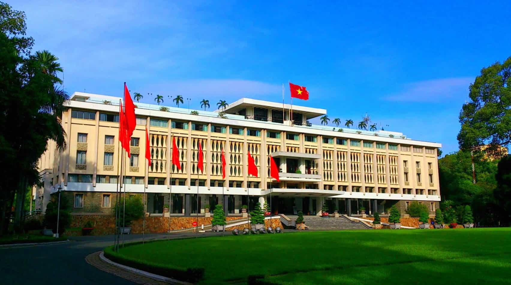 CLASSIC PACKAGE TOUR FROM HO CHI MINH CITY VIETNAM 4 DAYS 3 NIGHTS HCMC – CU CHI TUNNELS – MEKONG DELTA