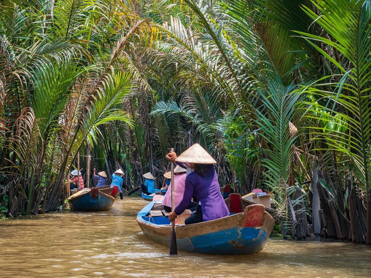 CLASSIC PACKAGE TOUR FROM HO CHI MINH CITY VIETNAM 4 DAYS 3 NIGHTS HCMC – CU CHI TUNNELS – MEKONG DELTA
